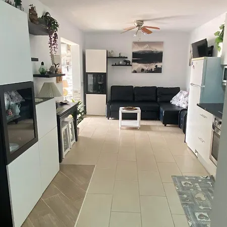 Noemi Puerta Del Sol Apartmán *